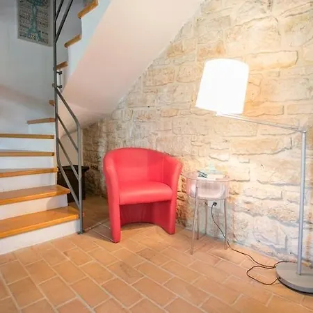 Abortolami With Pool And Garden *