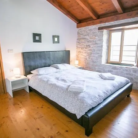 Abortolami With Pool And Garden *