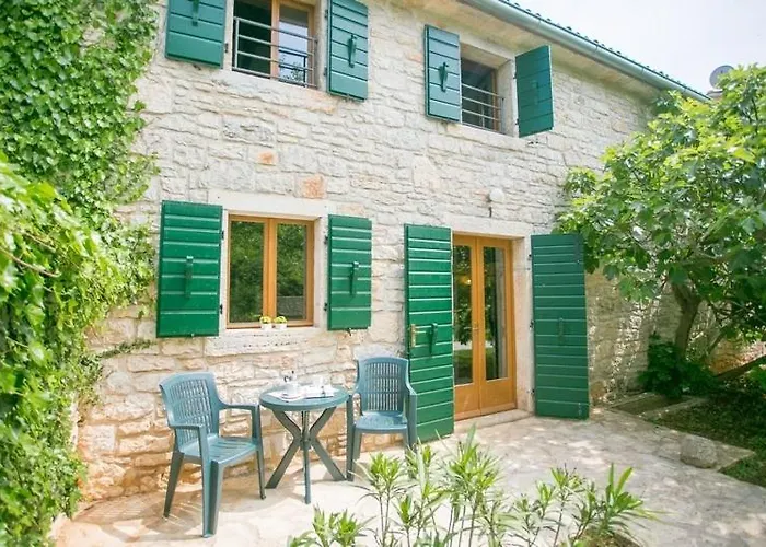 Abortolami With Pool And Garden דירה Selina
