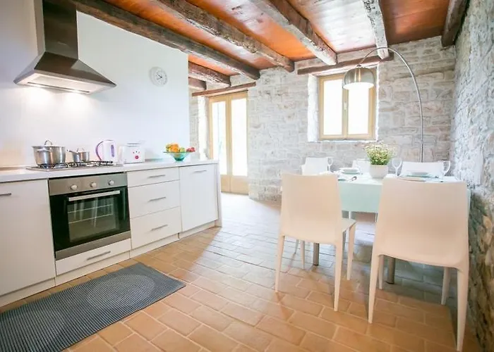 Abortolami With Pool And Garden Apartment Selina